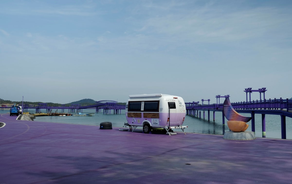 Đảo Tím trở thành điểm hút khách du lịch nội địa Hàn Quốc trong bối cảnh đại dịch COVID-19. 